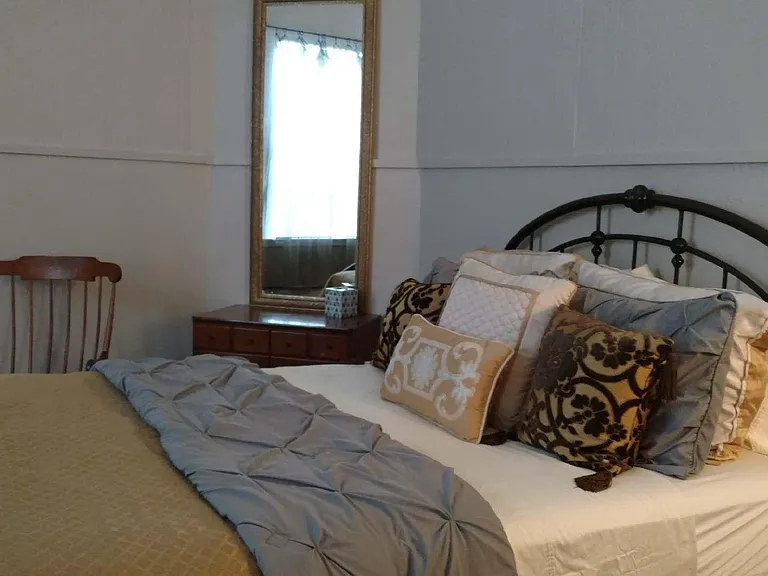 1604 Frenchmen St — Photo 17