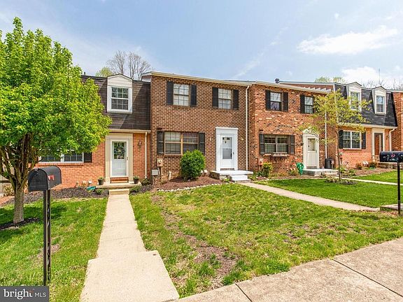 2nd image of 13 Shady Hill Ct