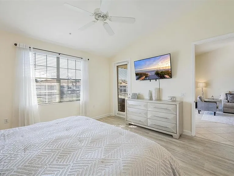 3057 Driftwood Way #4004 — Photo 12