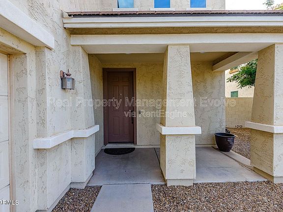 3rd image of 1544 E Hummingbird Way