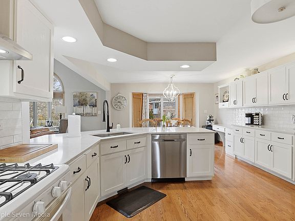 5th image of 10926 Moose Ln