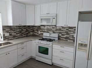 42 Willow Tree Ln, Irvine, CA 92612