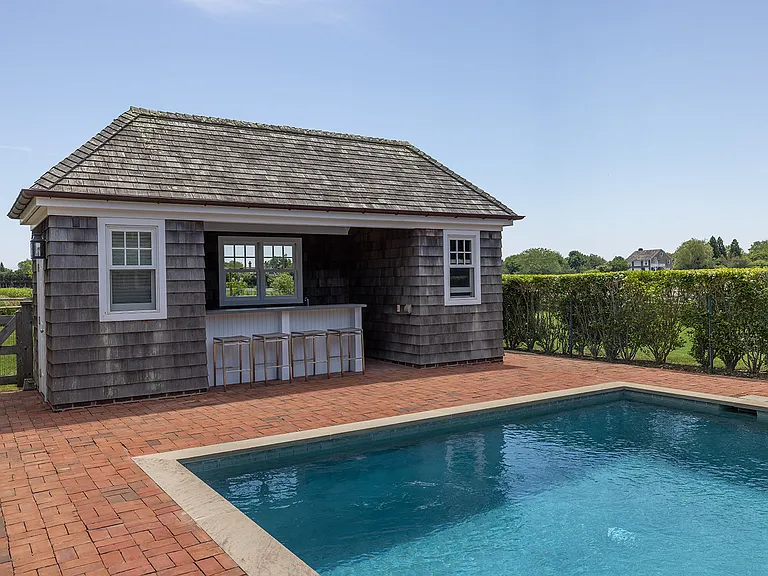 201 Hedges Ln — Photo 38