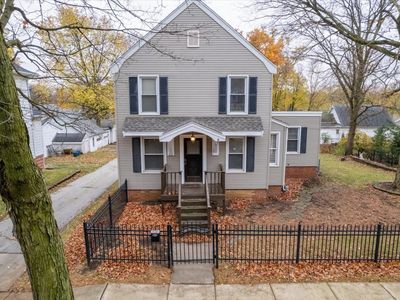 605 E Jackson St, Bloomington, IL, 61701