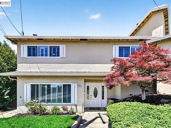 2nd image of 4592 Edwards Ln