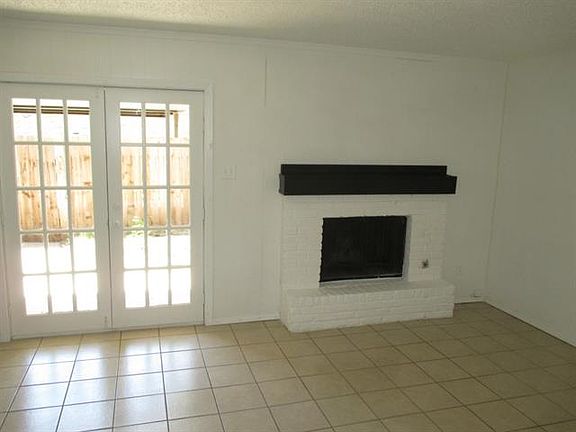 2nd image of 14377 Haymeadow Cir
