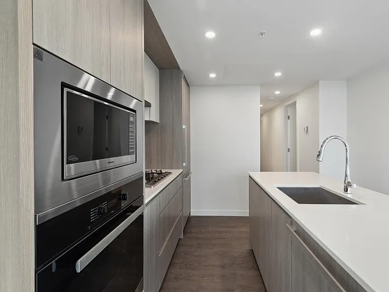 6633 Buswell St #1202 — Photo 16