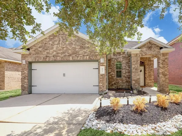 8911 Headstall Dr, Tomball, TX 77375