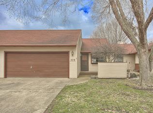 304 Spring Cir #304, Urbana, IL 61802