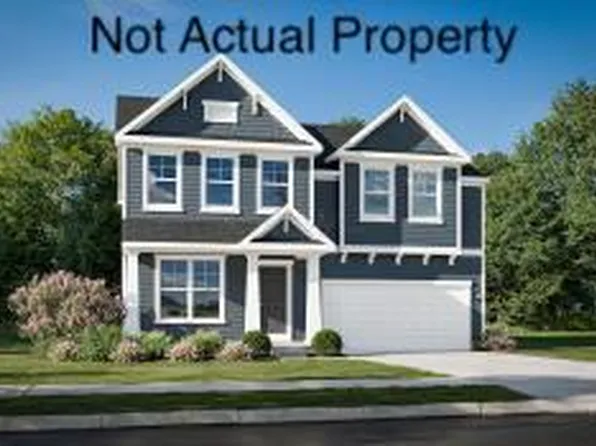 207 Scotsgrove Dr, Pataskala, OH 43062