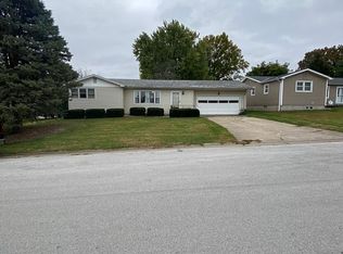 1700 Aspen Dr, Quincy, IL 62305