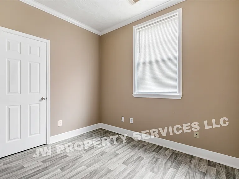 1414A Sumner St — Photo 6