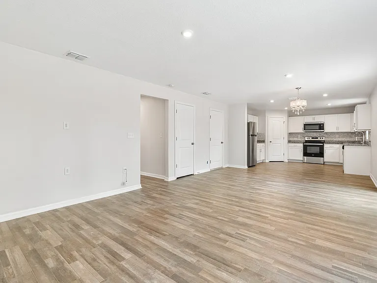 1463 Swan Ct — Photo 28