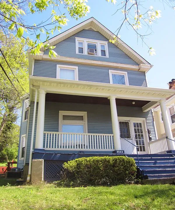 3242 Linwood Ave #3 & 2-&