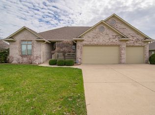 2743 Baywater Ct, Greenwood, IN
