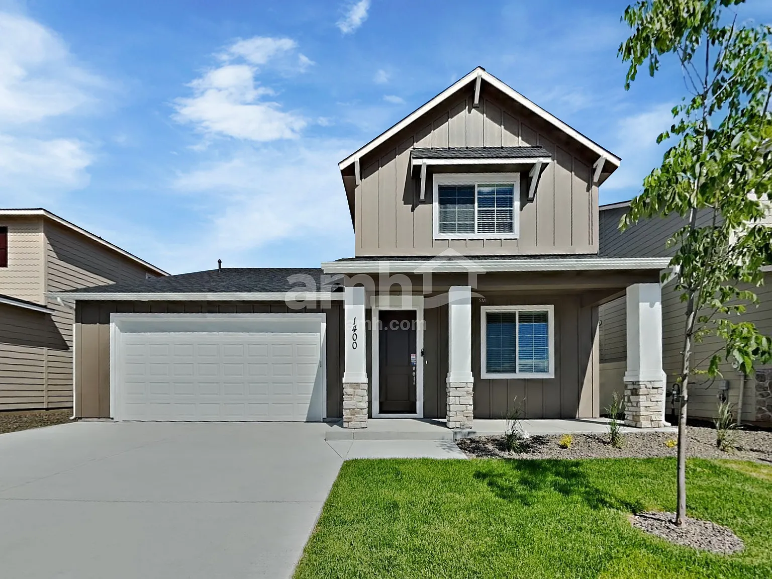 4 bed, 2.5 bath, 2311 sqft, $2,900 — Photo 1