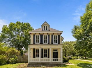 1825 2nd St, Portage Des Sioux, MO 63373