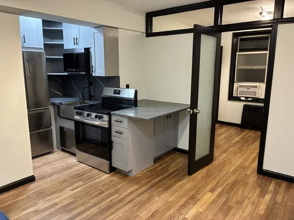 340 East 58th Street image 1 of 6