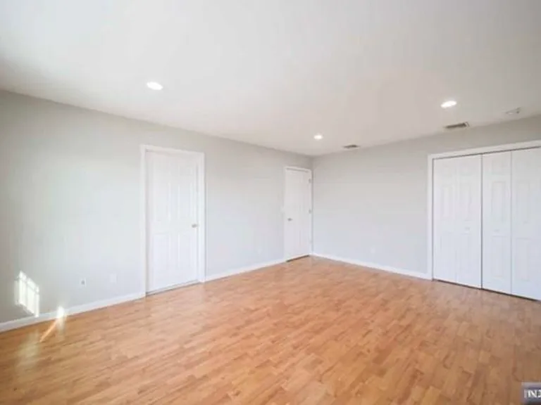 830 Elizabeth St #2 — Photo 14