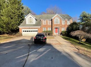 27 Emerald Ridge Ct, Baltimore, MD 21209