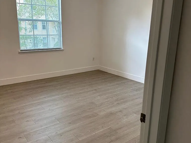 275 Murcia Dr #208 — Photo 33