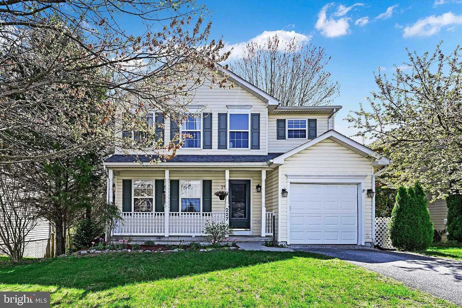 227 Montpelier Ct photo 1