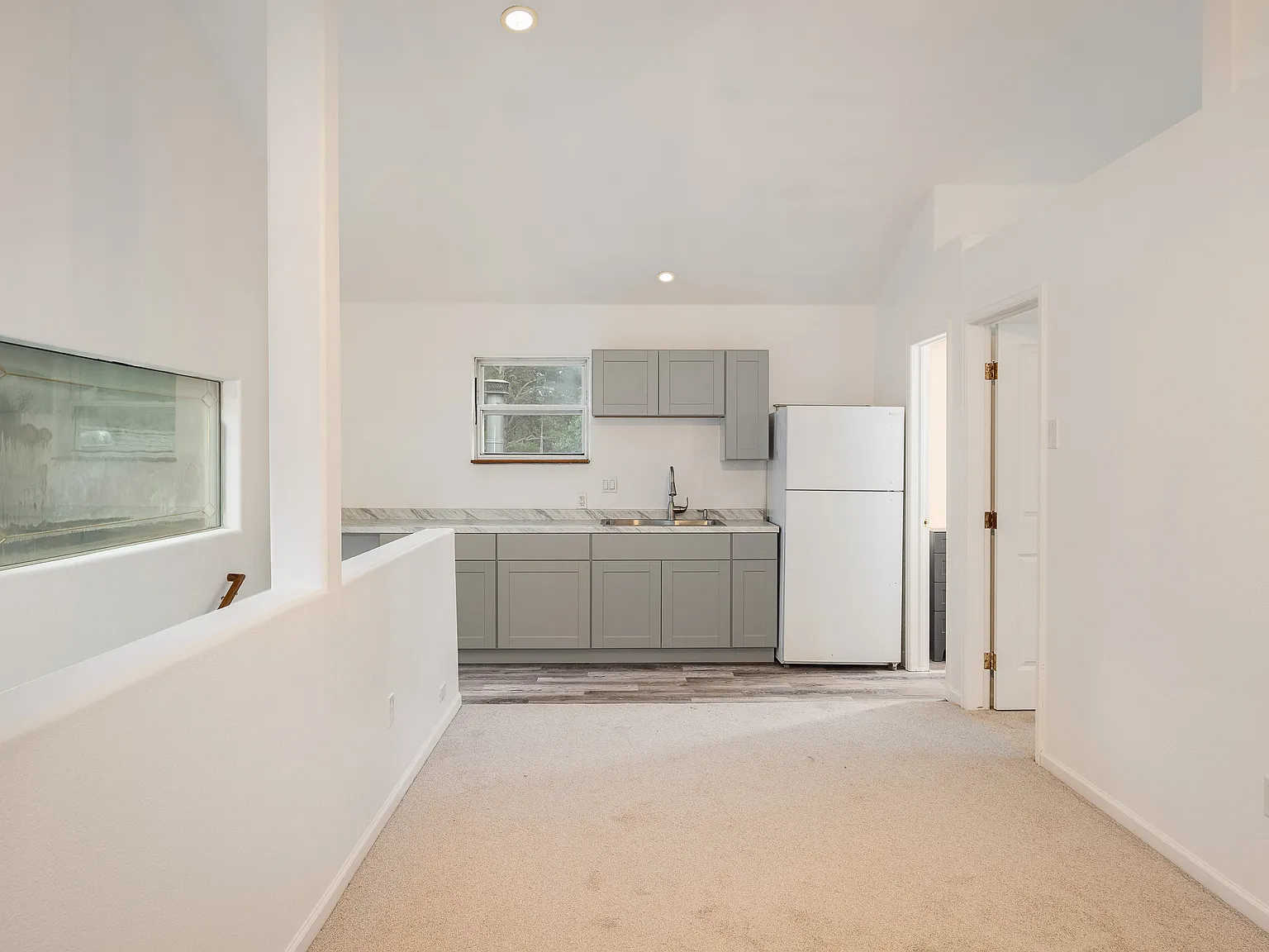 1 bed, 576 sqft, $1,400 — Photo 3