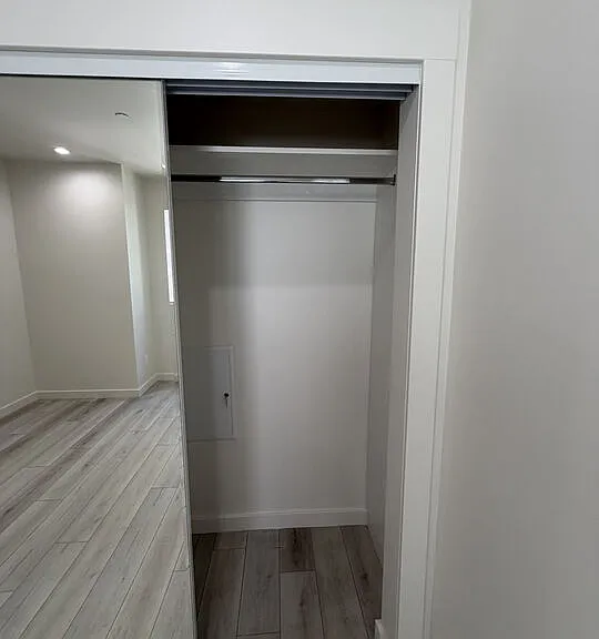 124 S Croft Ave #303 — Photo 31