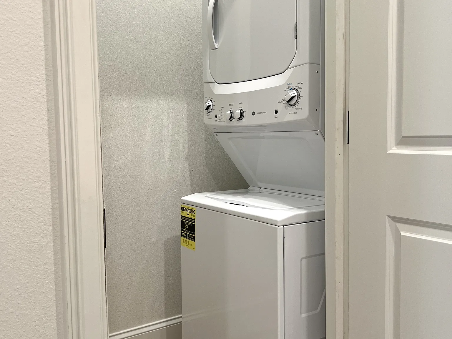244 E Park Ave - 201 — Photo 2