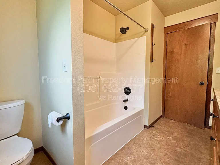 23732 N Lakeview Blvd — Photo 20