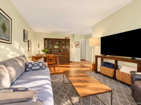 5 Rockledge Road #2A, Hartsdale, NY 10530