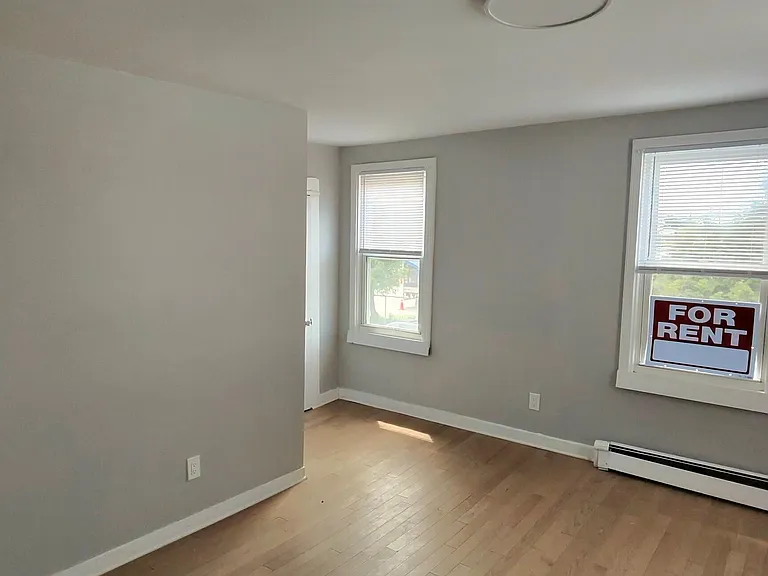 982 Pembroke St #2L — Photo 7