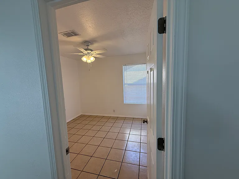 7704 Kane Ct NW — Photo 9
