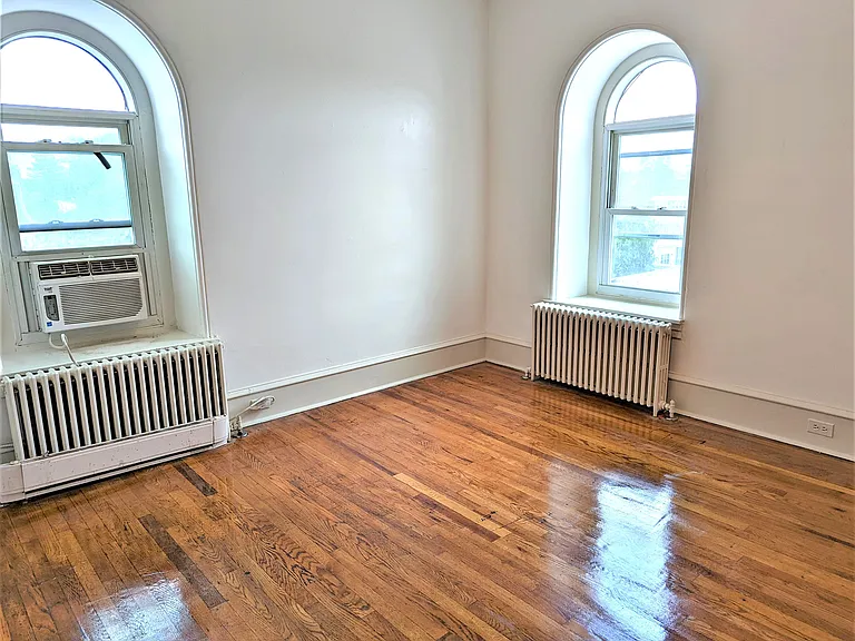 5606 Ridge Avenue — Photo 20