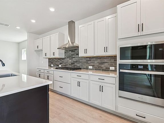 6th image of this home