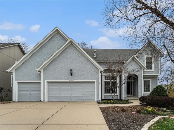 14202 Gillette St, Overland Park, KS 66221