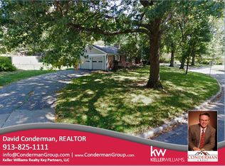 8601 Belinder Rd, Leawood, KS 66206