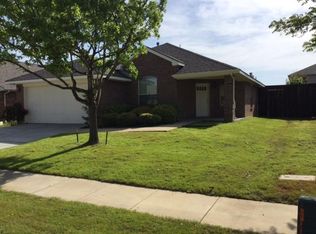 4508 Sunmeadow Ln, Sachse, TX 75048