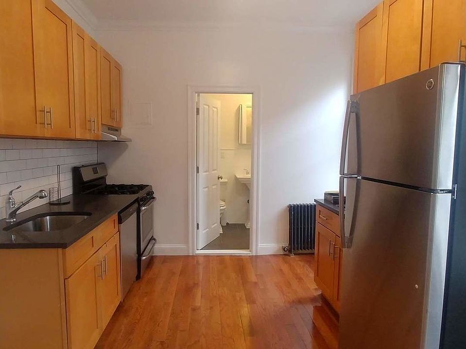 1st image of 200 W 80th St APT 3N