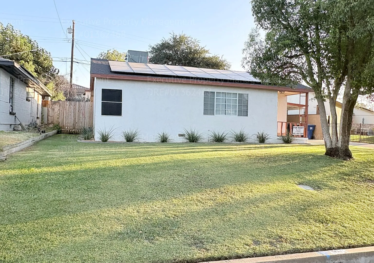3 Bedroom 2 bathroom house located near the Kern Medical Hospital, East Bakersfield High, and a s... — Photo 3