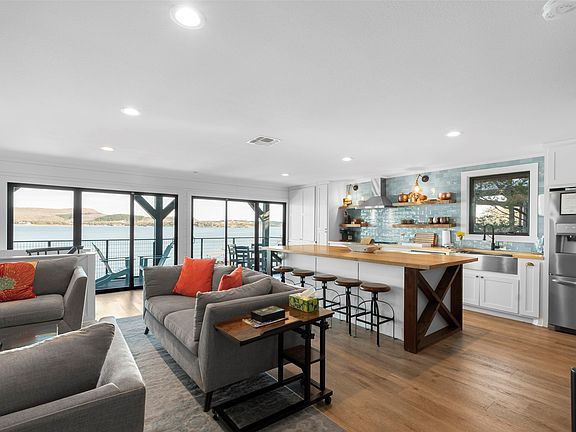 3rd image of 2179 Trail Ridge Rd #2