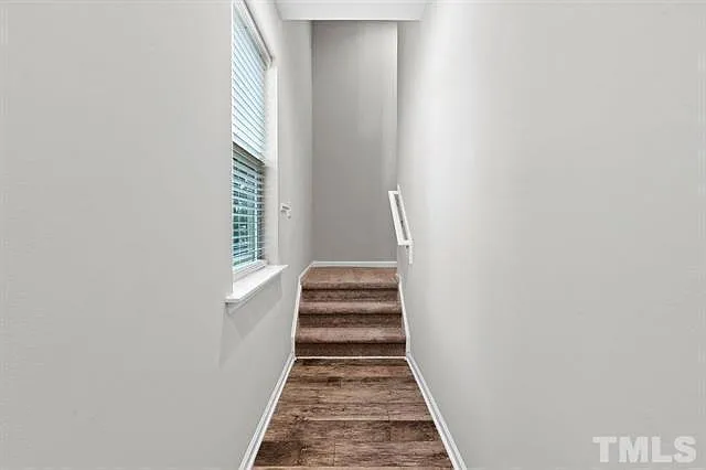 2223 Chattering Lory Ln — Photo 5