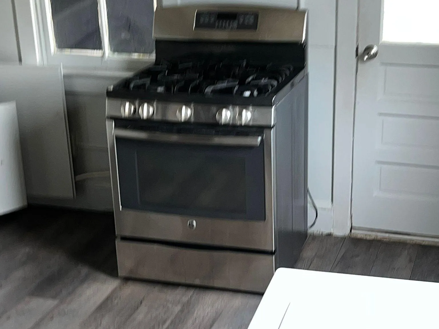 711 Forest St — Photo 2