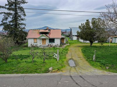 1452 Ross Ln, Medford, OR, 97501