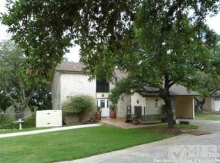 1041 Blue Water Dr, Canyon Lake, TX 78133