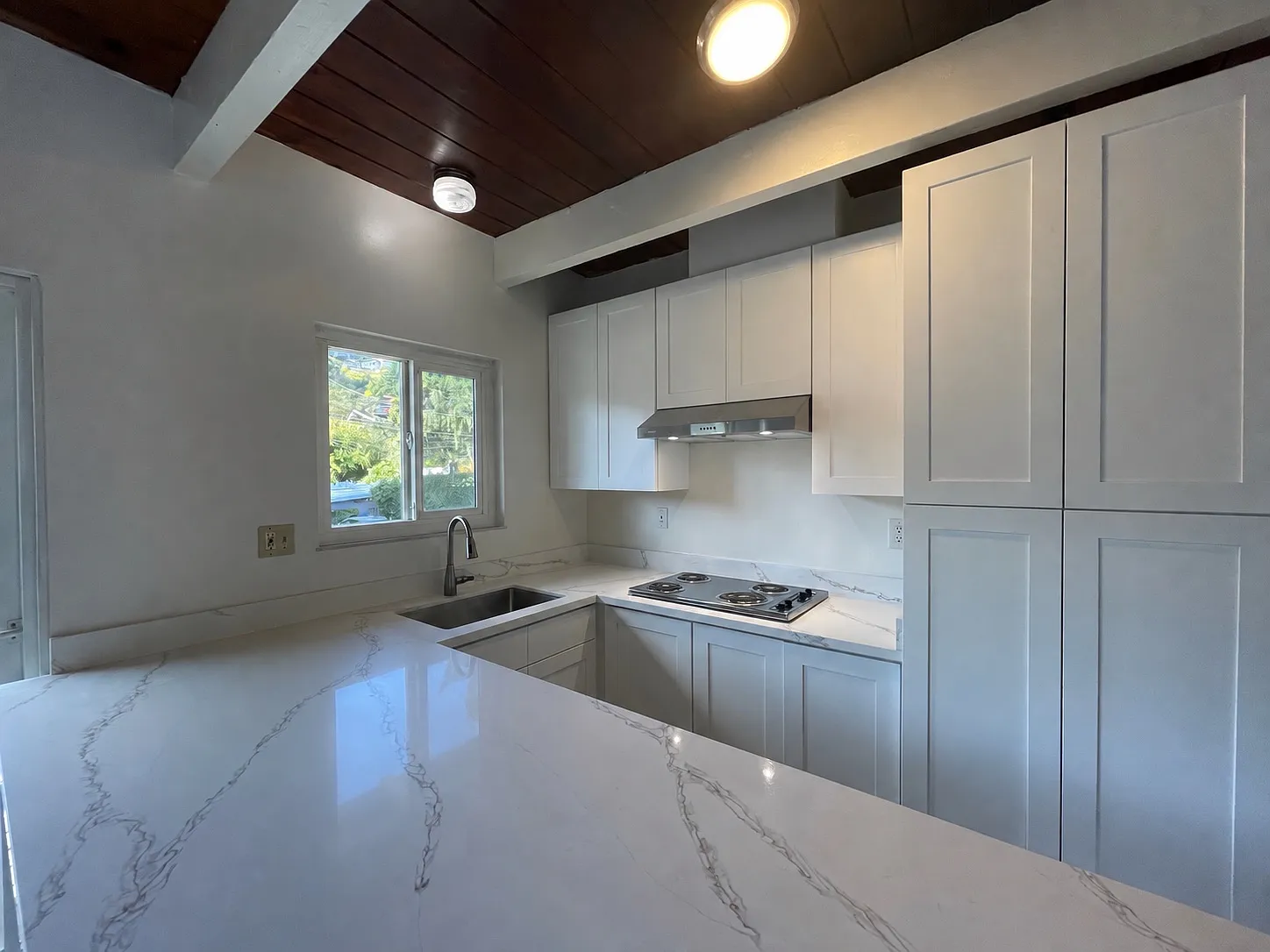 1 bed, $2,195 — Photo 2