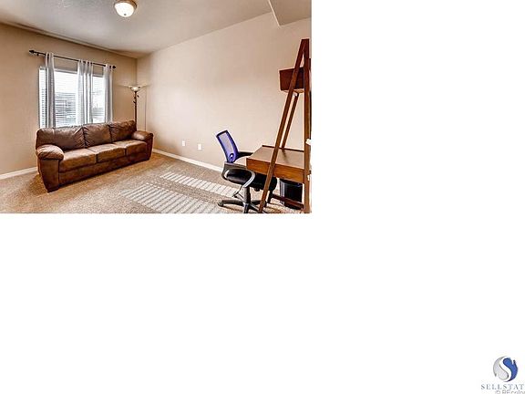 Bonus Living Room (can be used as office, guest room or library)