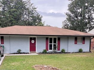 204 S Monroe Ave, Picayune, MS 39466