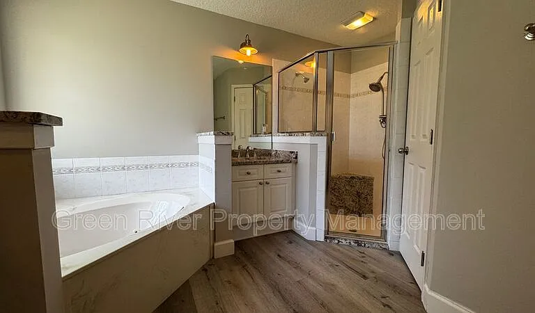 338 Bridgestone Ct — Photo 22