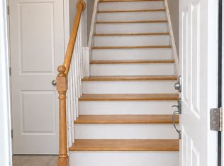 16 Clifton St APT G, Taunton, MA 02780